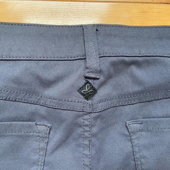 PrAna Gray Nylon Skinny Pants Women's Sz 8 Short Inseam Hiking outdoor Pants - Picture 4 of 7